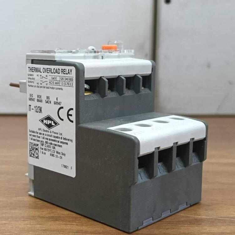HPL-IT12-6–9A-Thermal-Overload-Relay-right-angle-view